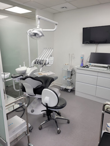 Centre Dentaire Dollfus logo